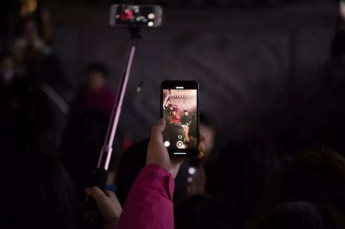 做抖音短視頻你不可不知的10個(gè)快速漲粉技巧！ - 策幻網(wǎng)