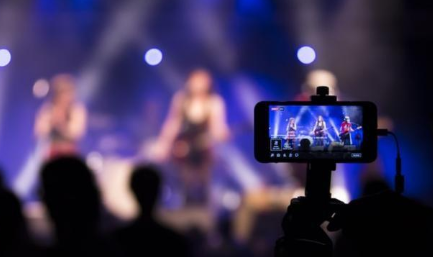 直播間信息卡名稱怎么寫(xiě) 直播間怎么寫(xiě)標(biāo)題 - 策幻網(wǎng)