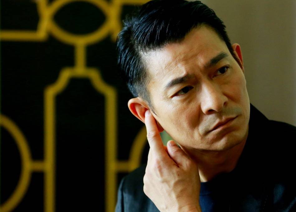 2022抖音粉絲最多的是誰 粉絲抖音燈牌怎么點亮 - 策幻網(wǎng)