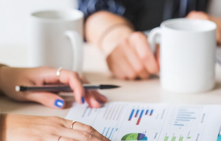 抖音報白和不報白區(qū)別 抖音報白申請需要交多少錢 - 策幻網(wǎng)